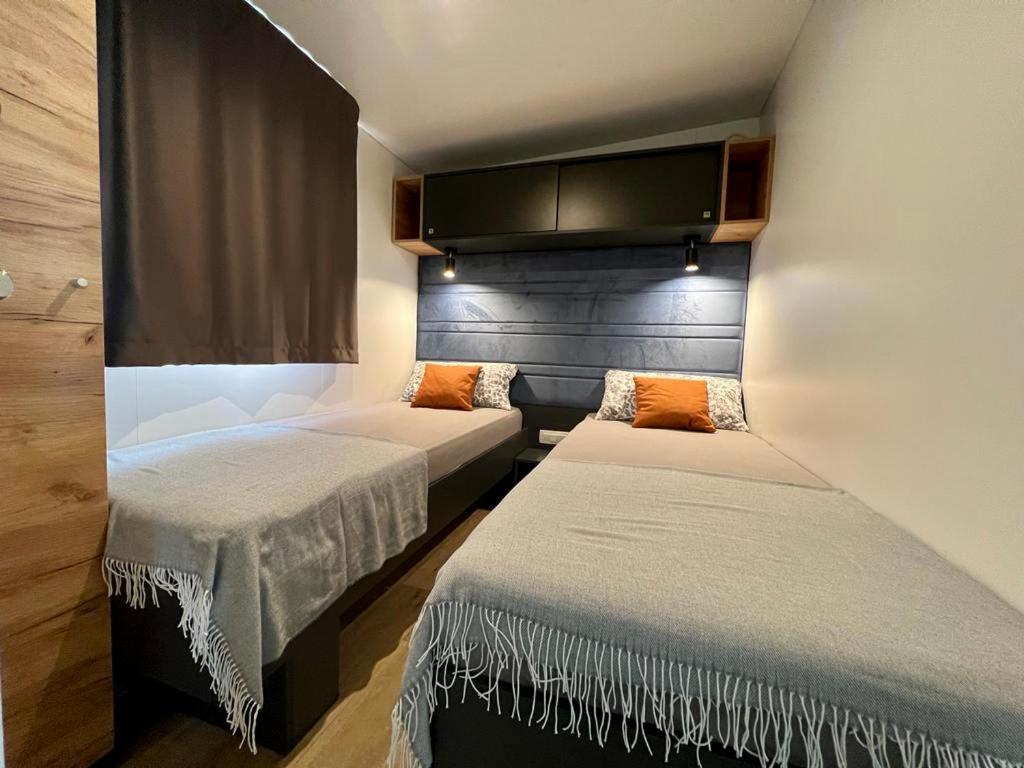 Villa Family Grand De Luxe Mobilhome 셀스 외부 사진